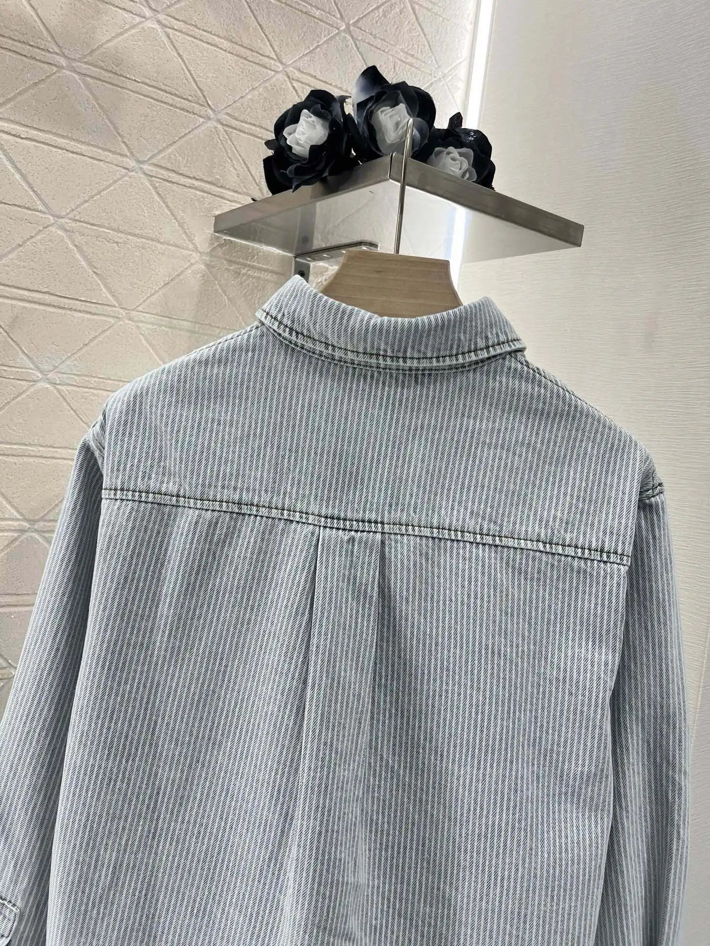 25 Spring/Summer New Women's Fashion High end Quality Flip Collar Fashion Stripe Short Coat Jacket