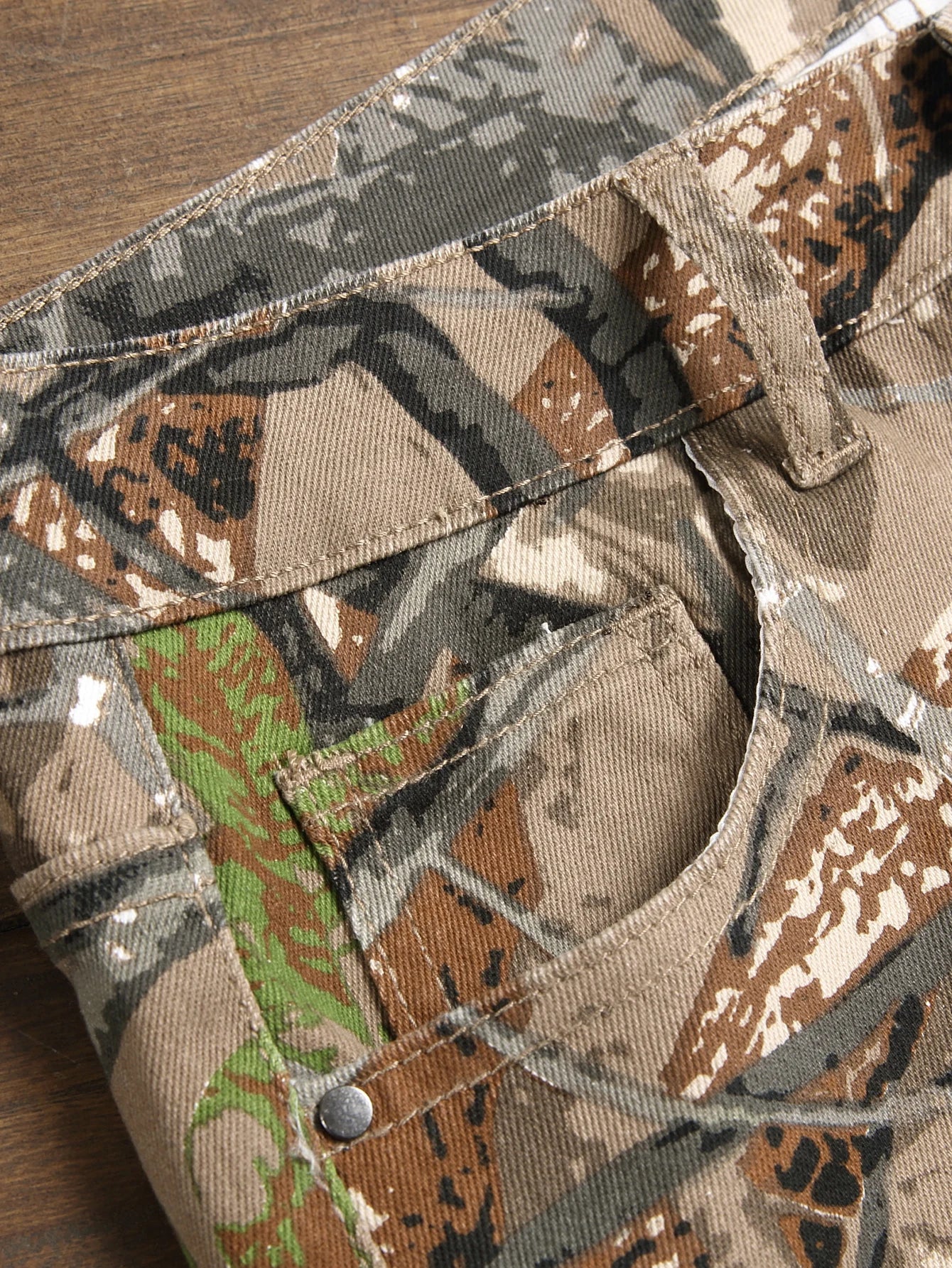 Stylish Mid Stretch Slim Fit Jeans - Men's Mid Waist Distressed And Ripped Denim Jeans With Tassels For All Seasons Street Wear