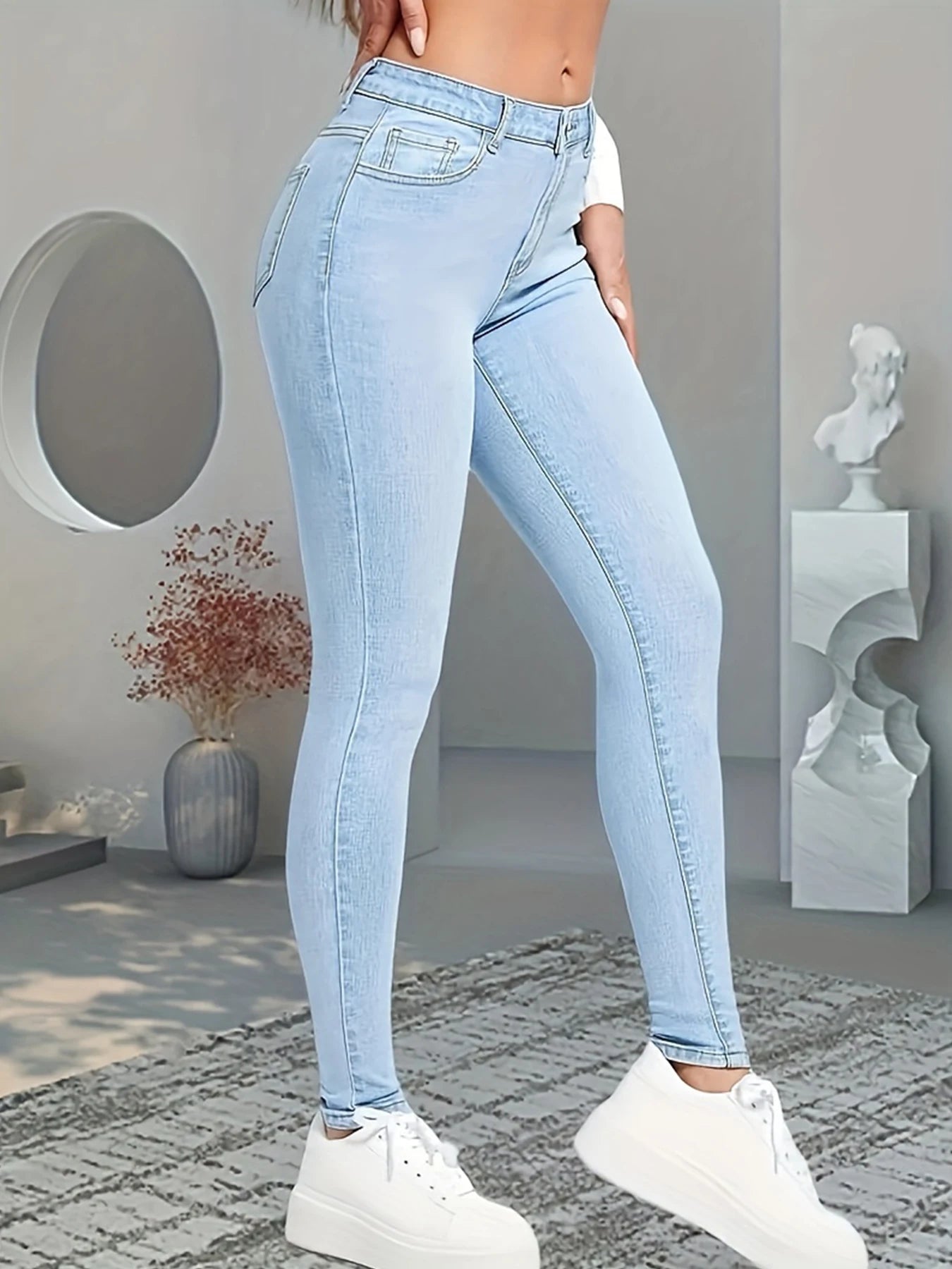 Women's High Waisted Elastic Slim Fit Jeans Slanted Pockets Washed Blue High-Quality Comfortable Fit Suitable for Daily Wea