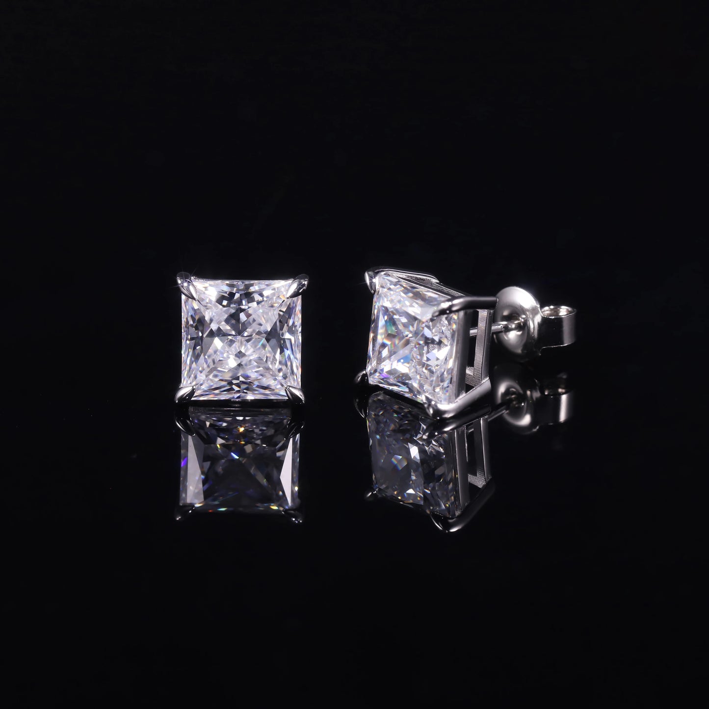 GEM'S BALLET 0.4 - 3.0CT D Color Classic Claw Prong Princess Cut Moissanite Stud Earrings in 925 Sterling Silver Gift For Her