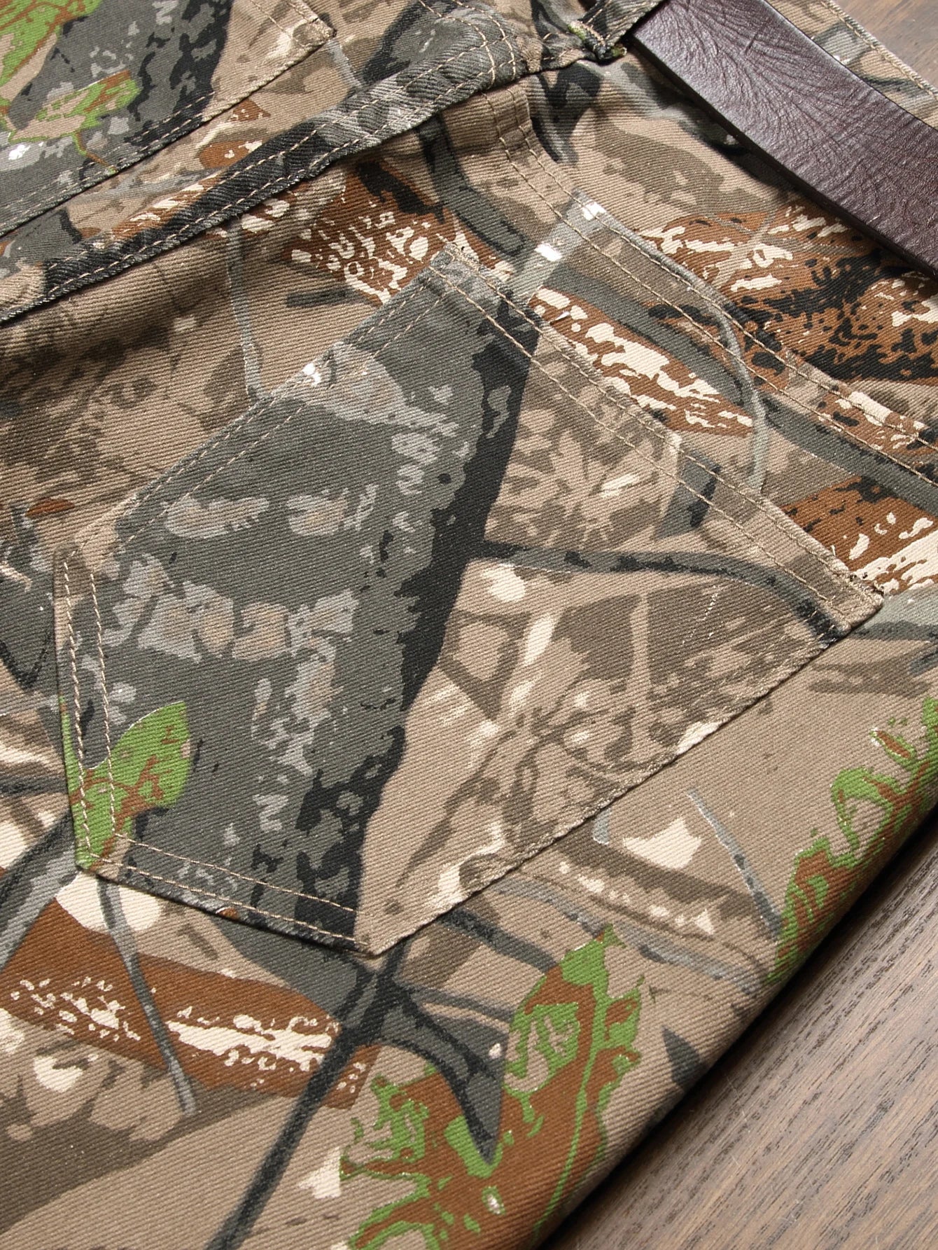 Stylish Mid Stretch Slim Fit Jeans - Men's Mid Waist Distressed And Ripped Denim Jeans With Tassels For All Seasons Street Wear