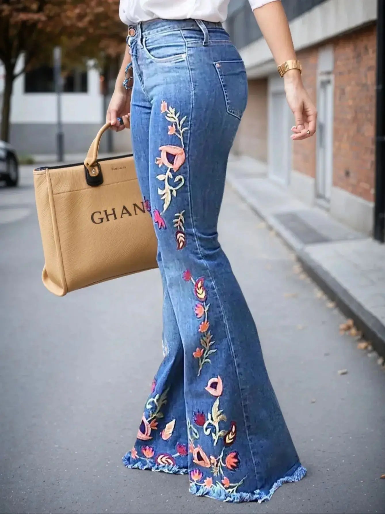 Women's High-Waisted Stretch Floral-Print Slim Fit Denim Flare Pants, with Raw-Edge Hem and Vintage Washed Denim Finish, Sui
