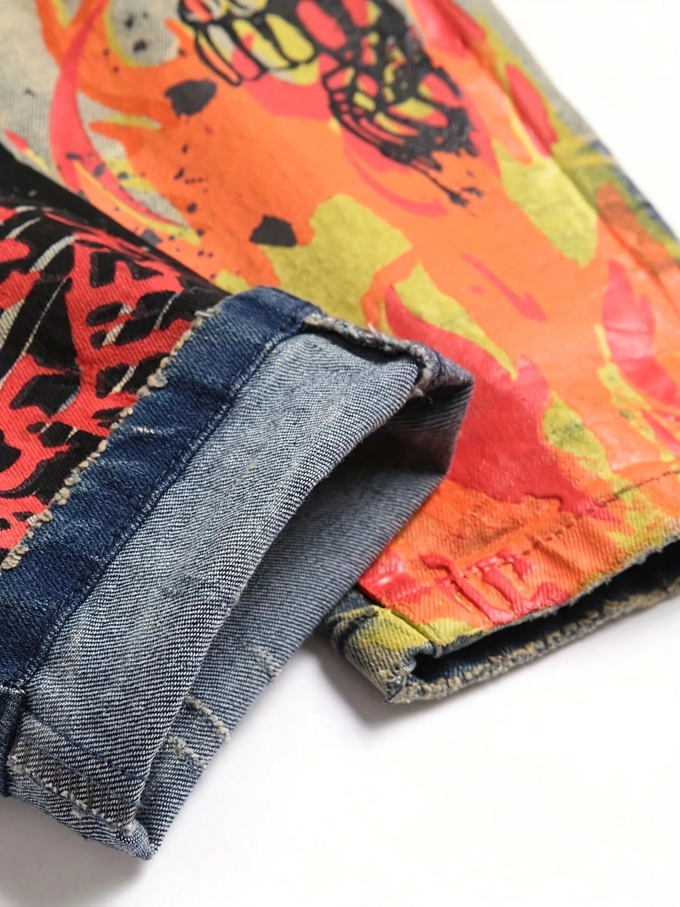 European and American new trend fashion old washed hole printed jeans